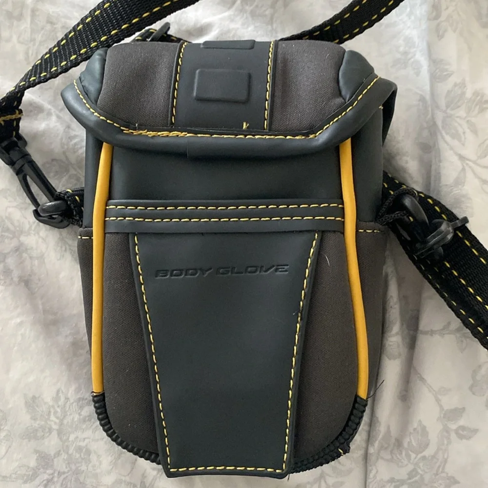 Mini Camera pouch/case - Picture 3 of 5